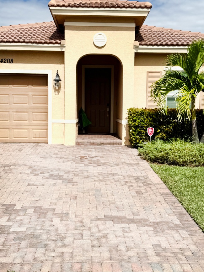 4208 Troon Pl in Fort Pierce, FL - Building Photo - Building Photo