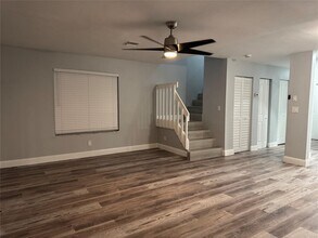 5516 NW 22nd St in Lauderhill, FL - Building Photo - Building Photo