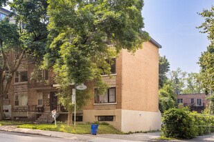1058-1062 Pratt Av in Montréal, QC - Building Photo