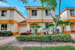 6543 Hidden Cove Dr in Davie, FL - Building Photo