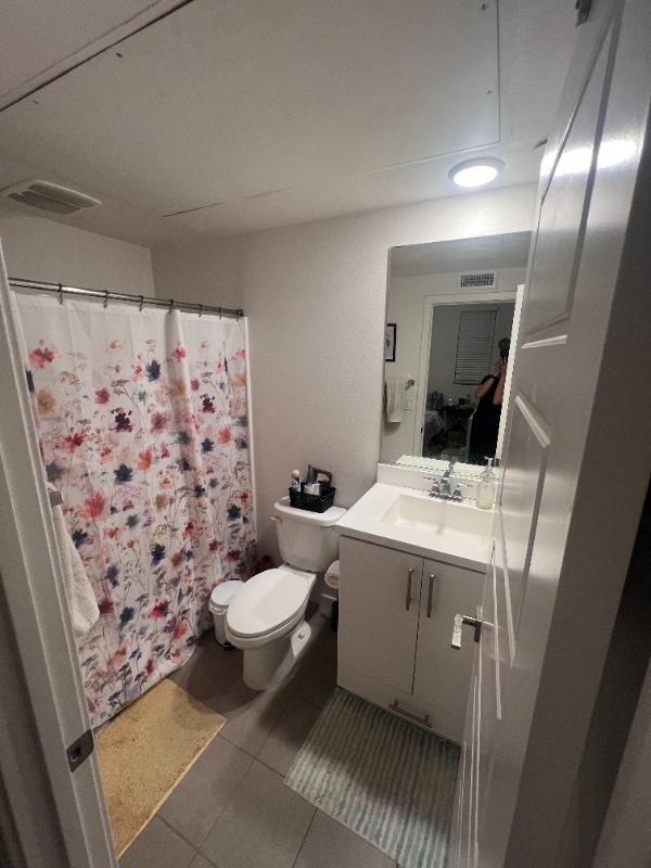 130 Cadence in Irvine, CA - Building Photo - Building Photo
