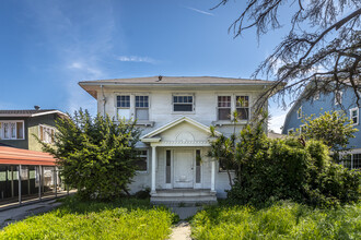 616 N Mariposa Ave in Los Angeles, CA - Building Photo - Building Photo