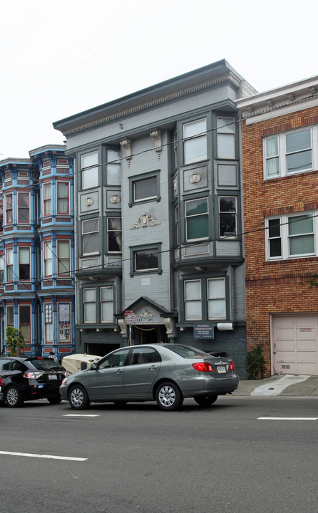 335-341 Oak St in San Francisco, CA - Foto de edificio