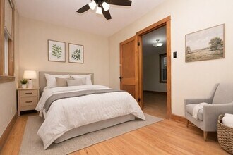 2128 W 24th St in Chicago, IL - Building Photo - Building Photo