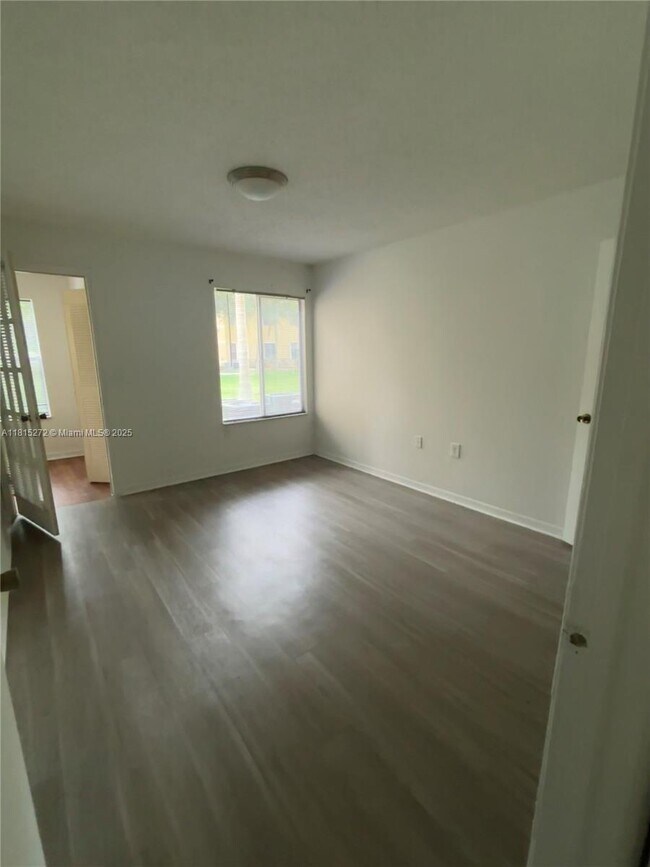 12760 Vista Isles Dr-Unit -713 in Sunrise, FL - Building Photo - Building Photo