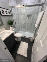 517 7th St NE in Washington, DC - Foto de edificio - Building Photo