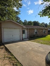 207 Athens St in Warner Robins, GA - Building Photo - Building Photo