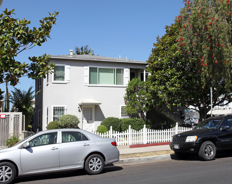 11900 Rochester Ave in Los Angeles, CA - Building Photo