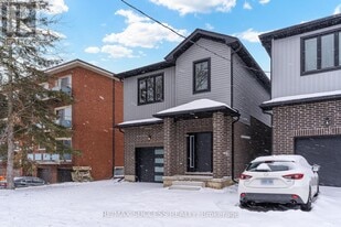 147 Siebert Ave in Kitchener, ON - Building Photo