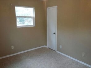 4013 Locust Dr in Midwest City, OK - Building Photo - Building Photo