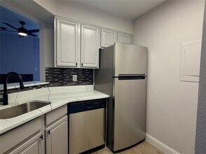 5757 Martel Ave in Dallas, TX - Building Photo - Building Photo