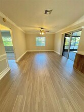 4718 Blue Pine Cir in Greenacres, FL - Foto de edificio - Building Photo