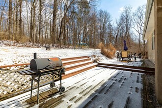 11 Violet Hill Rd in Rhinebeck, NY - Building Photo - Building Photo