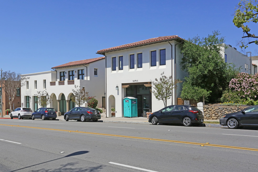 EightTwenty Mission Residences in South Pasadena, CA - Building Photo