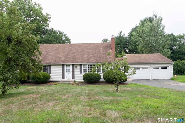 26 Deepwood Rd in Simsbury, CT - Building Photo - Building Photo