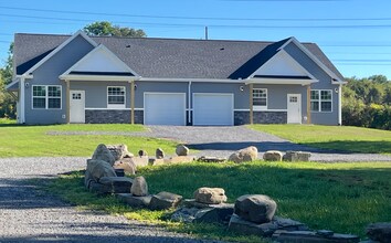 300 Lower Creek Rd, Unit 1 in Ithaca, NY - Building Photo - Building Photo