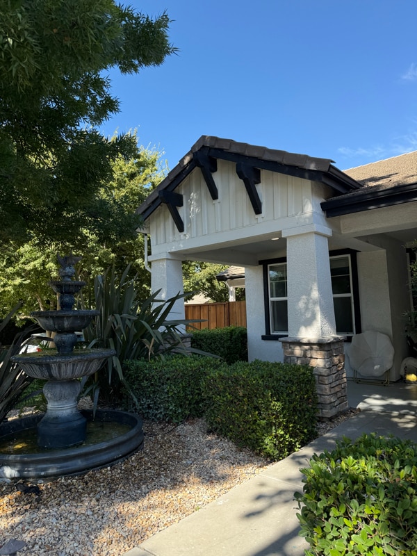 222 Tissot Dr in Patterson, CA - Building Photo - Building Photo