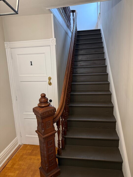 166 Center St, Unit 2A in Danville, PA - Building Photo