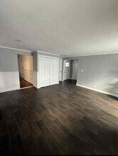 107 Elm Ave in Mundelein, IL - Building Photo - Building Photo