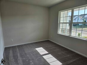 184 White Apple Wy in Statesville, NC - Building Photo - Building Photo