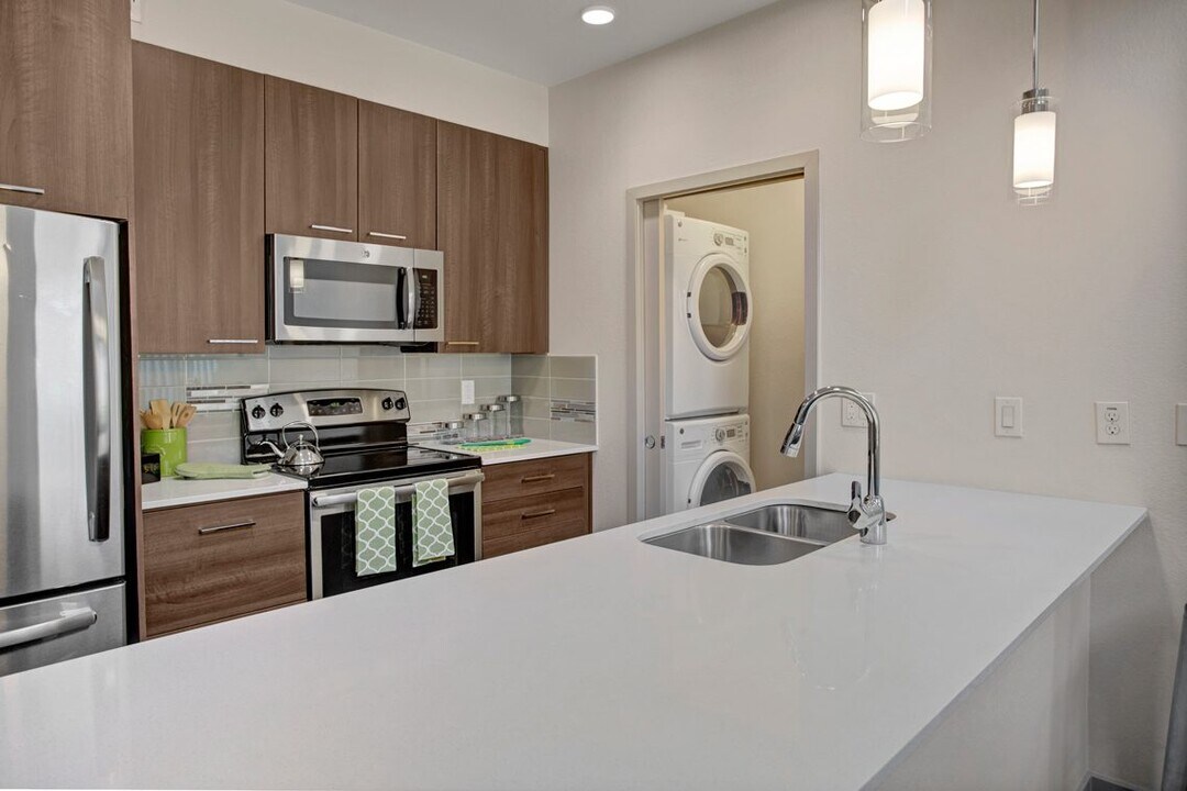 Escape in Phoenix, AZ - Building Photo
