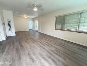 58 W Encanto Blvd in Phoenix, AZ - Building Photo - Building Photo