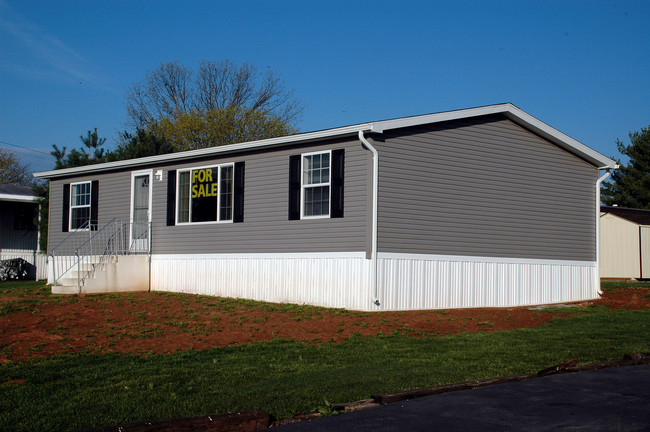 Cavalry Heights Mobile Home Park in Gettysburg, PA - Building Photo - Building Photo