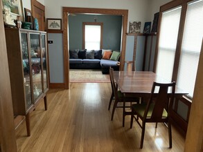 1335 39th Street, Unit 1335 39th in Des Moines, IA - Building Photo - Building Photo