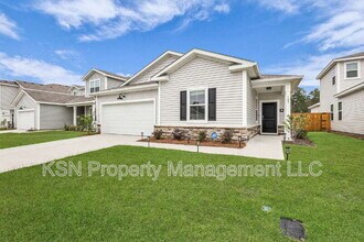 107 Firefly Cir in Bloomingdale, GA - Building Photo - Building Photo