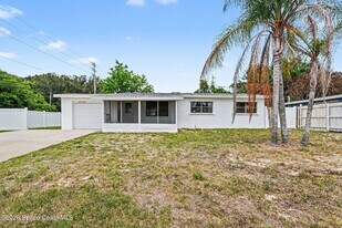 3960 Barcelona St in Titusville, FL - Building Photo