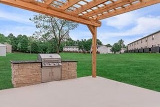 TOWNHOMES AT EASTON PARK in Columbus, OH - Building Photo - Building Photo