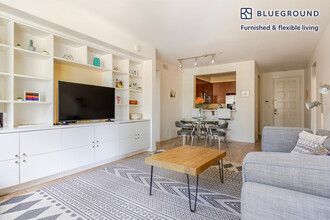 7100 Playa Vista Dr, Unit FL2-ID1353 in Los Angeles, CA - Building Photo - Building Photo