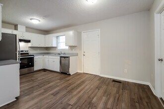 79 Lawler St in Montevallo, AL - Building Photo - Building Photo