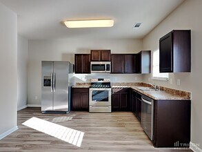 16 Atlas Dr in Cartersville, GA - Building Photo - Building Photo