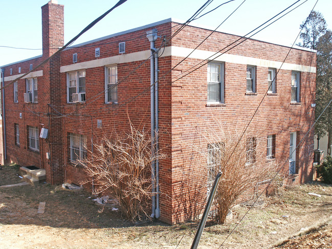 82 Webster St NE in Washington, DC - Foto de edificio - Building Photo