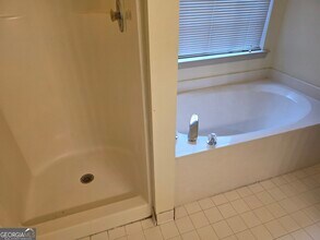 7016 Hollow Oak Ct in Rex, GA - Building Photo - Building Photo