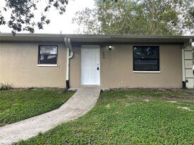 859 Ponder Ave in Sarasota, FL - Building Photo
