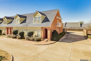 9007 Highland Rd in Baton Rouge, LA - Building Photo