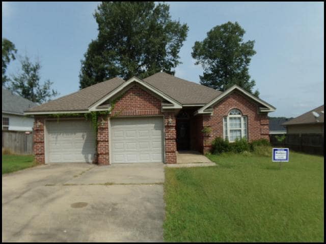 110 Sahalee Cove in Benton, AR - Building Photo - Building Photo