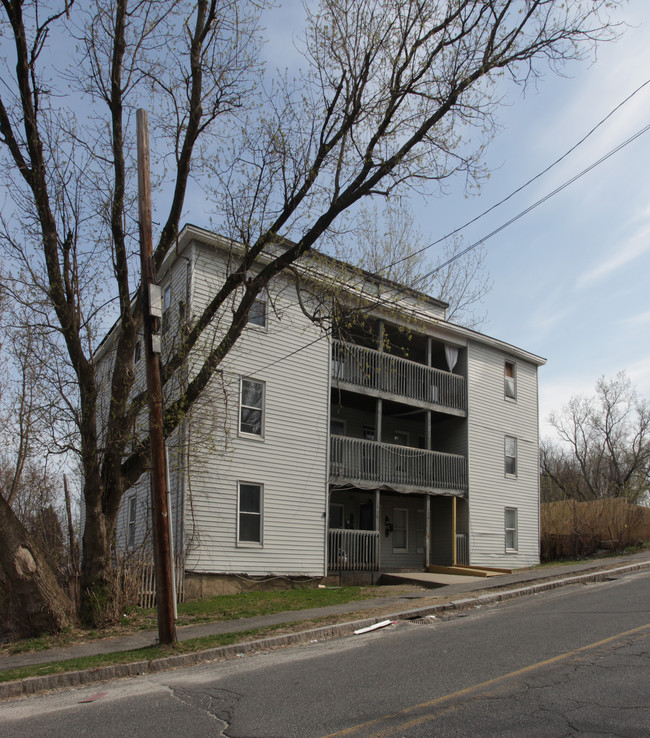 276 Columbus Ave in Pittsfield, MA - Building Photo - Building Photo