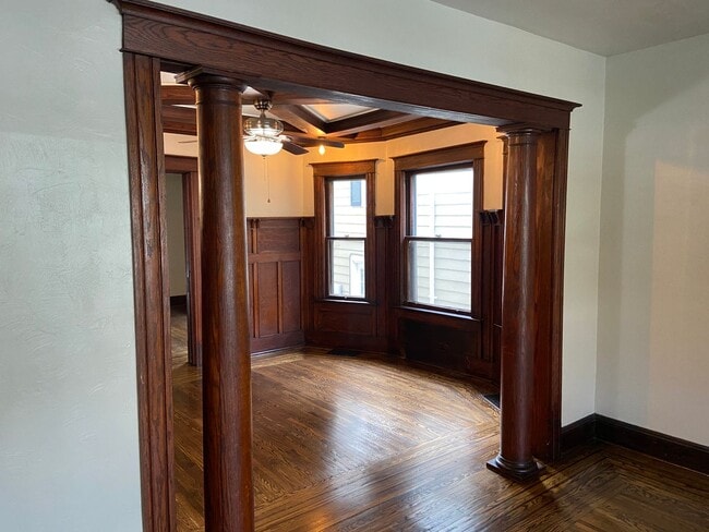 677 W Delavan Ave in Buffalo, NY - Building Photo - Building Photo