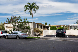 Diamond Head Hale in Honolulu, HI - Foto de edificio - Building Photo