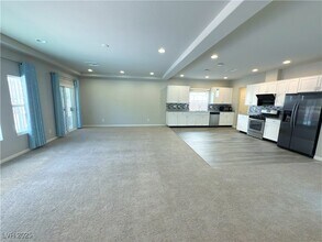 8127 S Sorrel St in Las Vegas, NV - Building Photo - Building Photo