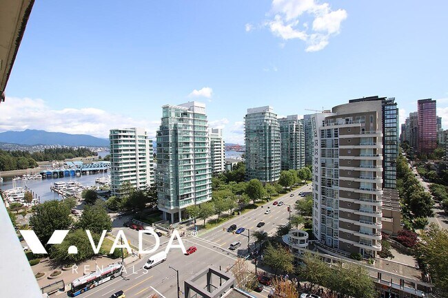 1863 Alberni St in Vancouver, BC - Building Photo - Building Photo