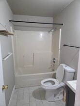 37 Greenwich Ave, Unit 1-12 in Stamford, CT - Building Photo - Building Photo