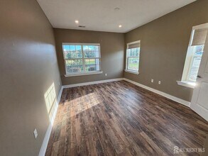 518 Tavern Rd in Monroe Township, NJ - Building Photo - Building Photo