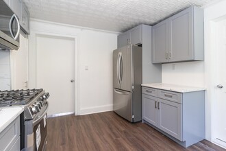216 5th St-Unit -3 in Jersey City, NJ - Building Photo - Building Photo