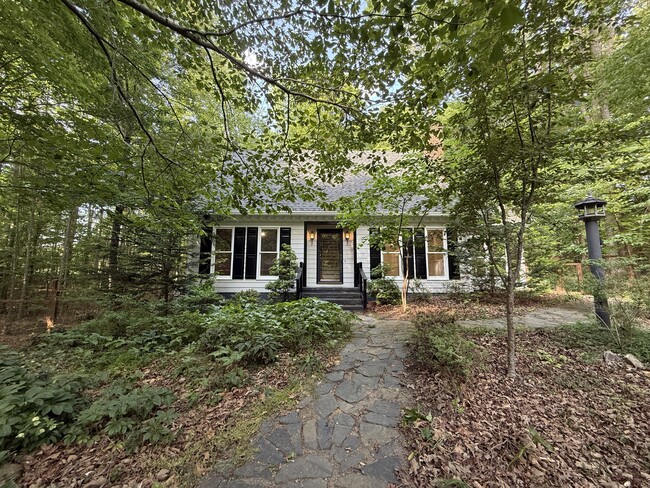 property at 5635 Falkirk Dr