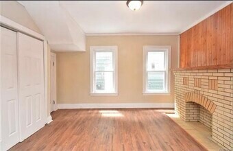 28 Red Jacket Pky, Unit Lower in Buffalo, NY - Building Photo - Building Photo