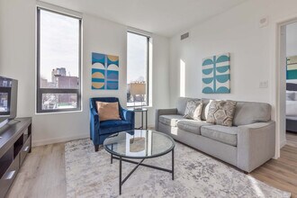 60 Kilmarnock St, Unit SI FL3-ID1039267P in Boston, MA - Foto de edificio - Building Photo